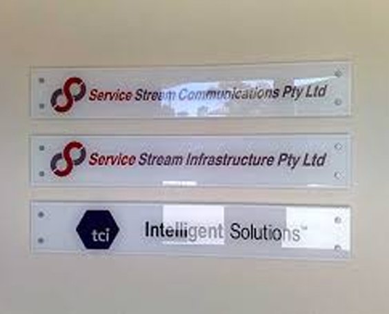 banner signboard dubai