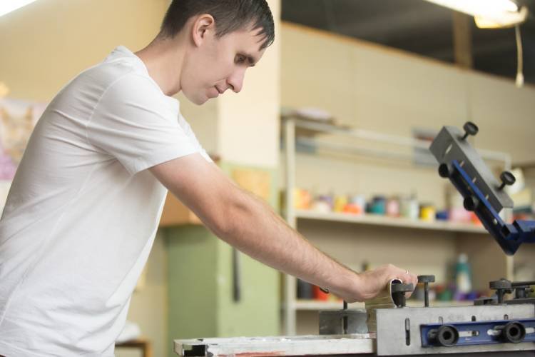 tshirt advertising services in Dubai